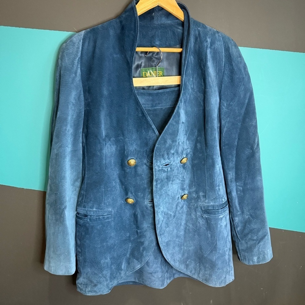Danier women Blue Suede Blazer and Skirt set size 8 - Picture 8 of 15